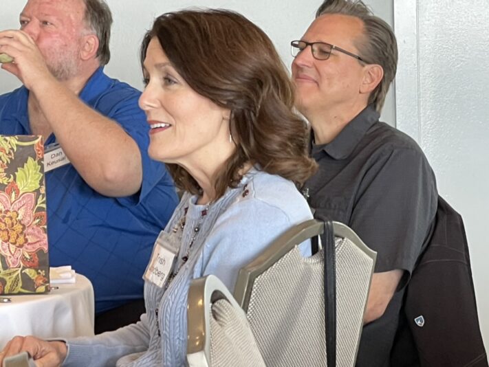 6F13658E-BC8B-43B2-AD3B-7358B5F9B4B0_1_105_c